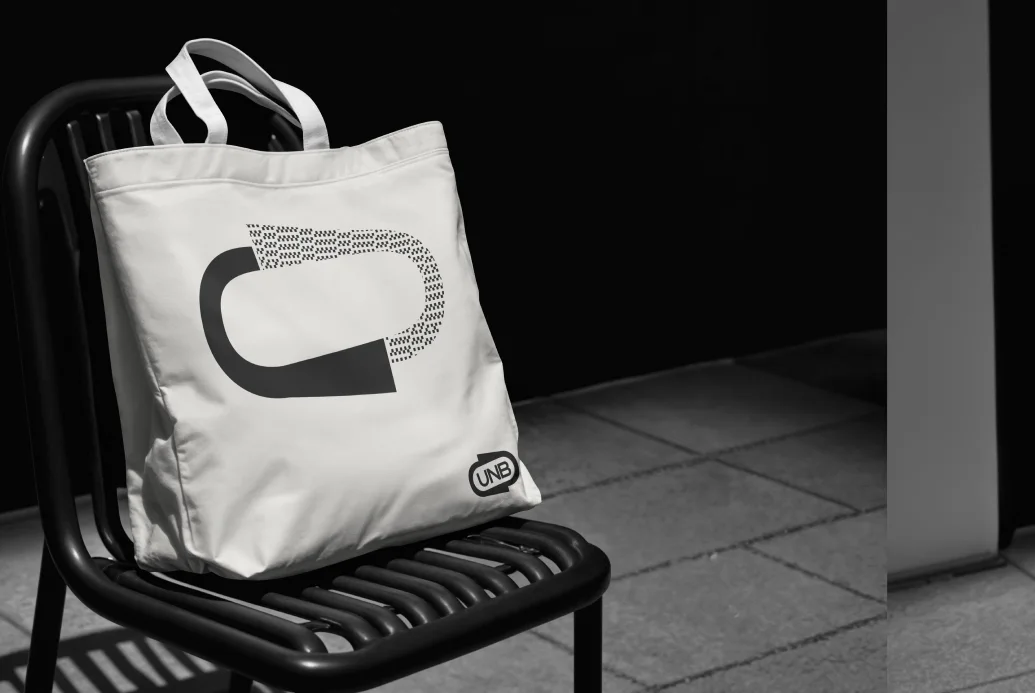 Unbland Tote
